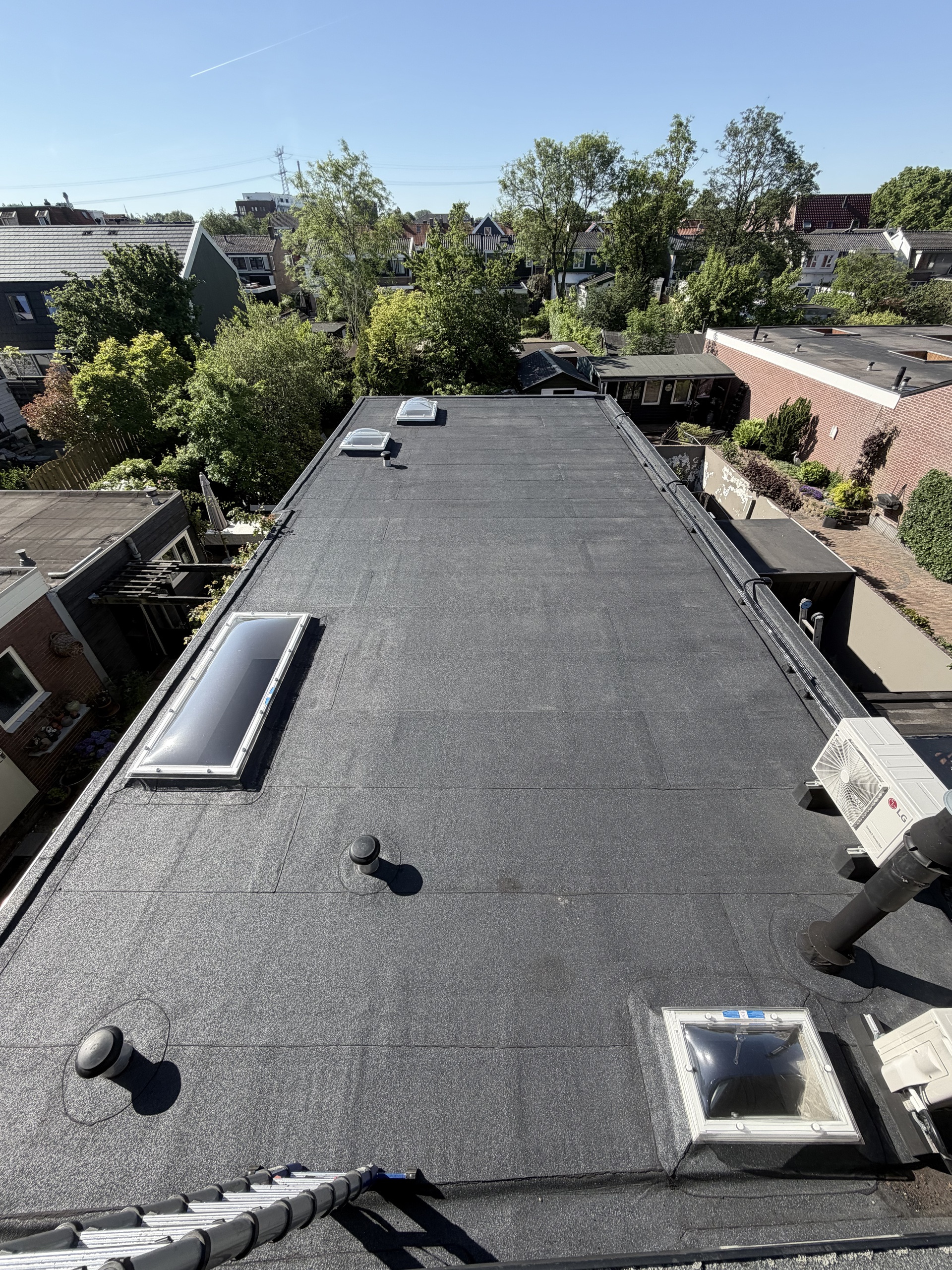 roof_2560